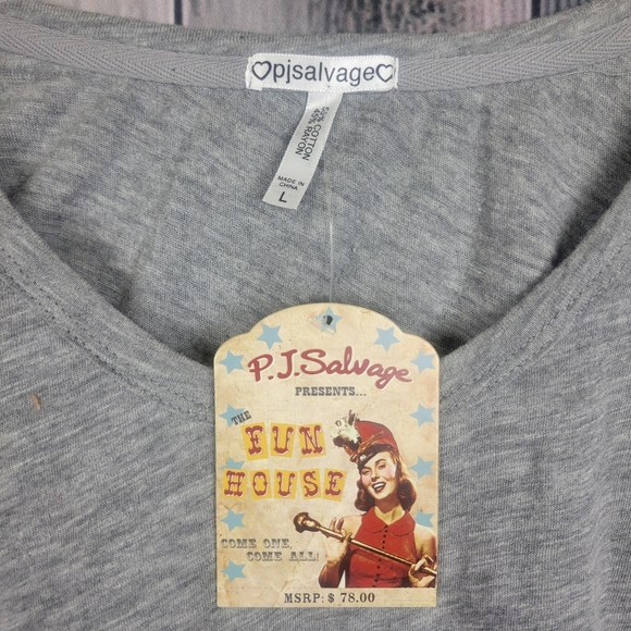 PJ Salvage Gray Christmas Pajama Top Long Sleeve Size Large - Picture 2 of 3